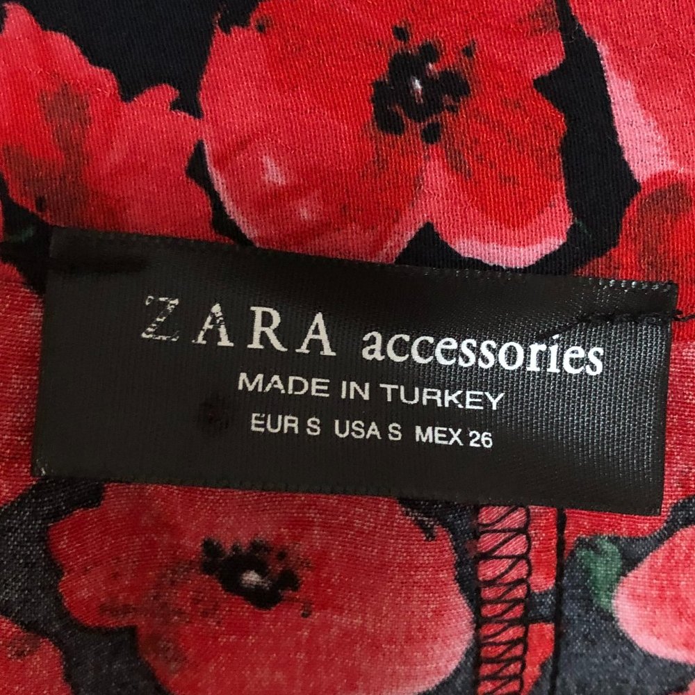 Zara Accessories Black with Poppies Ruffled Skirt Size Small - Picture 6 of 7